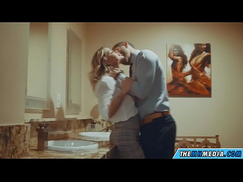 ❤️ When a busty blonde seduces you in a public toilet Fucking video at en-gb.niceporn-tv.ru ☑